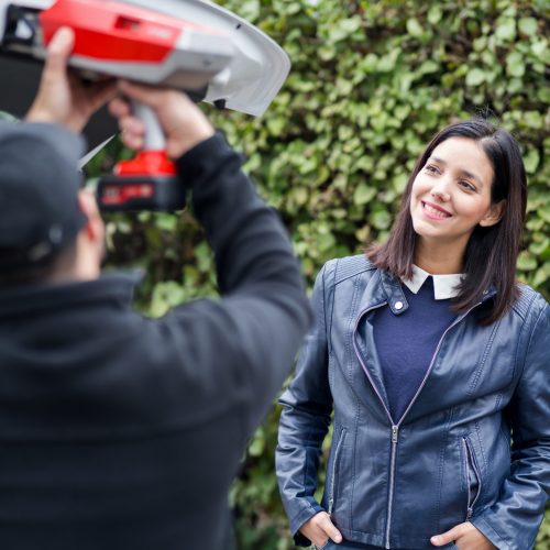 La Reina lanza campaña “Auto Seguro” con inéditas jornadas de grabado de patentes