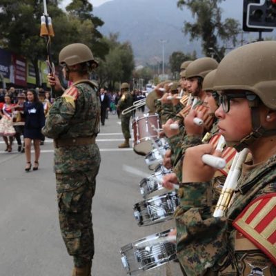 GRAN DESFILE COMUNAL POR LOS 60 AÑOS DE LA REINA