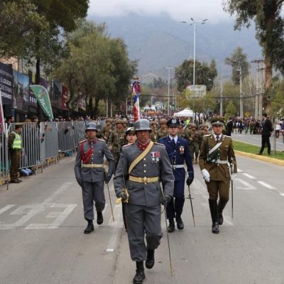 GRAN DESFILE COMUNAL POR LOS 60 AÑOS DE LA REINA