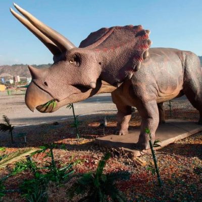 INVIERNO JURÁSICO: LOS DINOSAURIOS LLEGAN A LA REINA