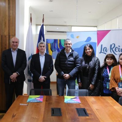 Municipalidad de La Reina y Aguas Andinas se comprometen a pagar hasta 75% de las deudas por servicio de agua