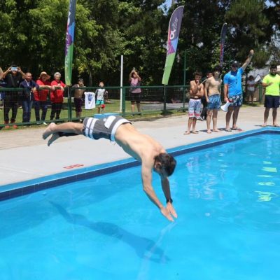 La Reina se alista para altas temperaturas con la apertura adelantada de su Piscina Municipal